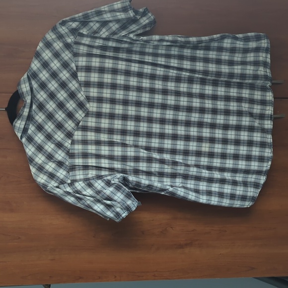 Men's Dress Shirt - Picture 2 of 8